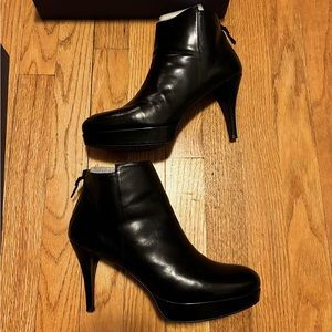 Stuart Weitzman Black Leather Heeled Booties